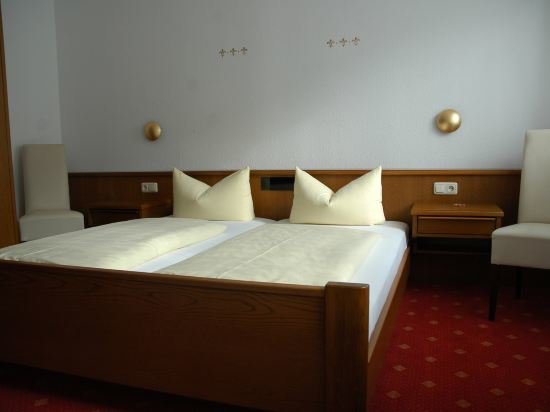 Hotel garni 'Zum Weinkrug' — hotel in Sommerhausen