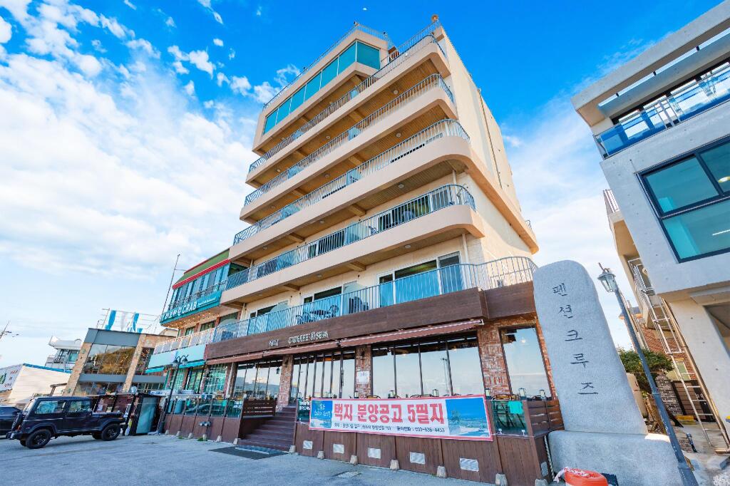 Sokcho Pension Cruise — 4-Star Luxury Hotel in Sokcho, South Korea