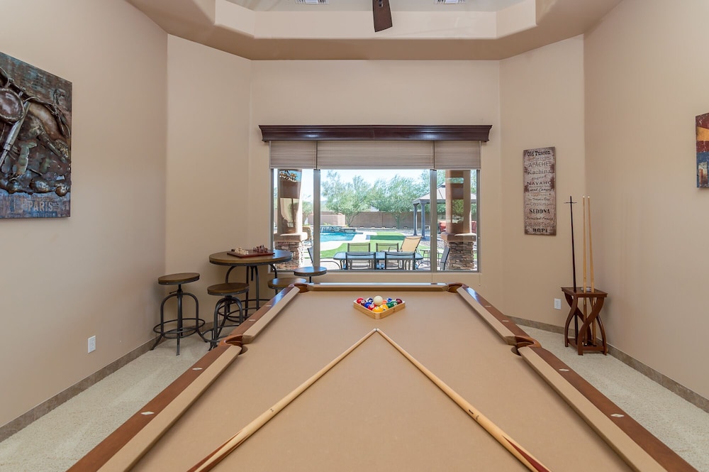 Casa Vista 4 Bedroom Home by RedAwning — 4-Star Luxury Hotel in Phoenix, United States