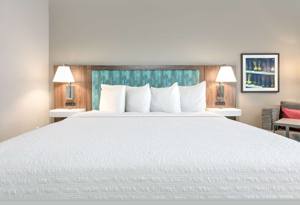 Hampton Inn & Suites Dallas Allen - photo 13