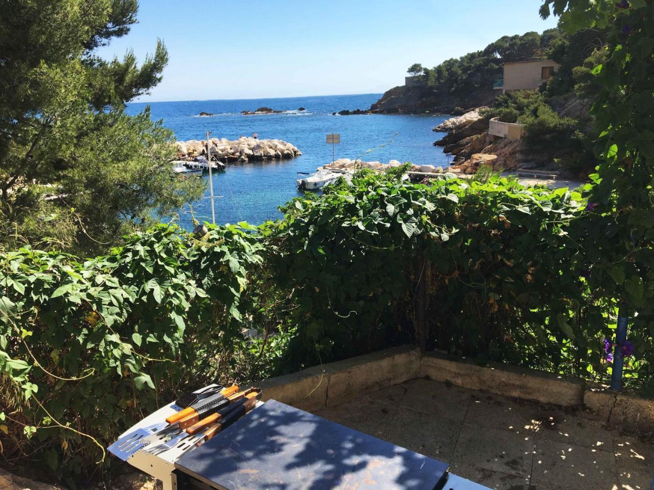 Cabanon Sur L Eau — hotel in Ensues-La-Redonne