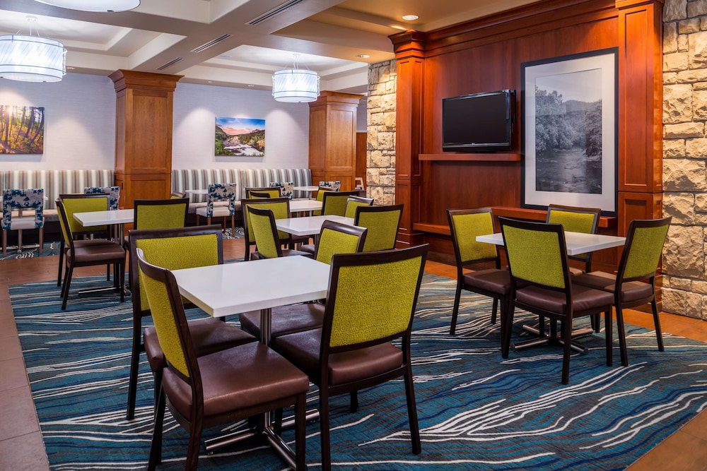 Hampton Inn & Suites Boise Spectrum - photo 106