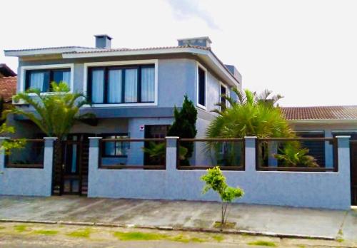 Sobrado pertinho da praia in Capao Da Canoa, Brasil