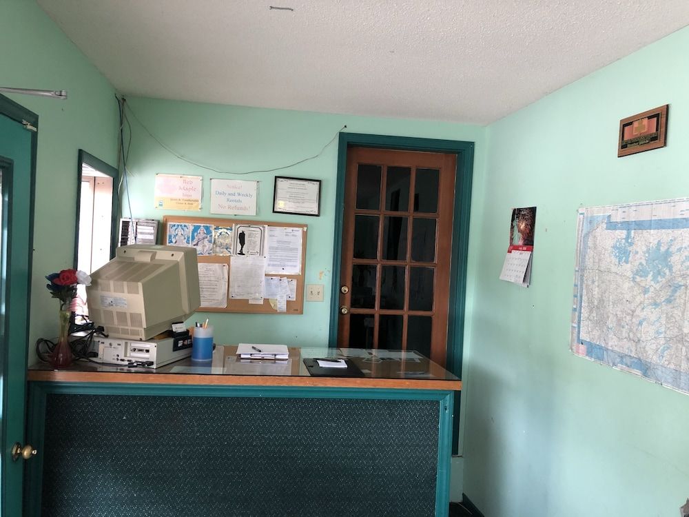 Red Maple Inn - photo 18