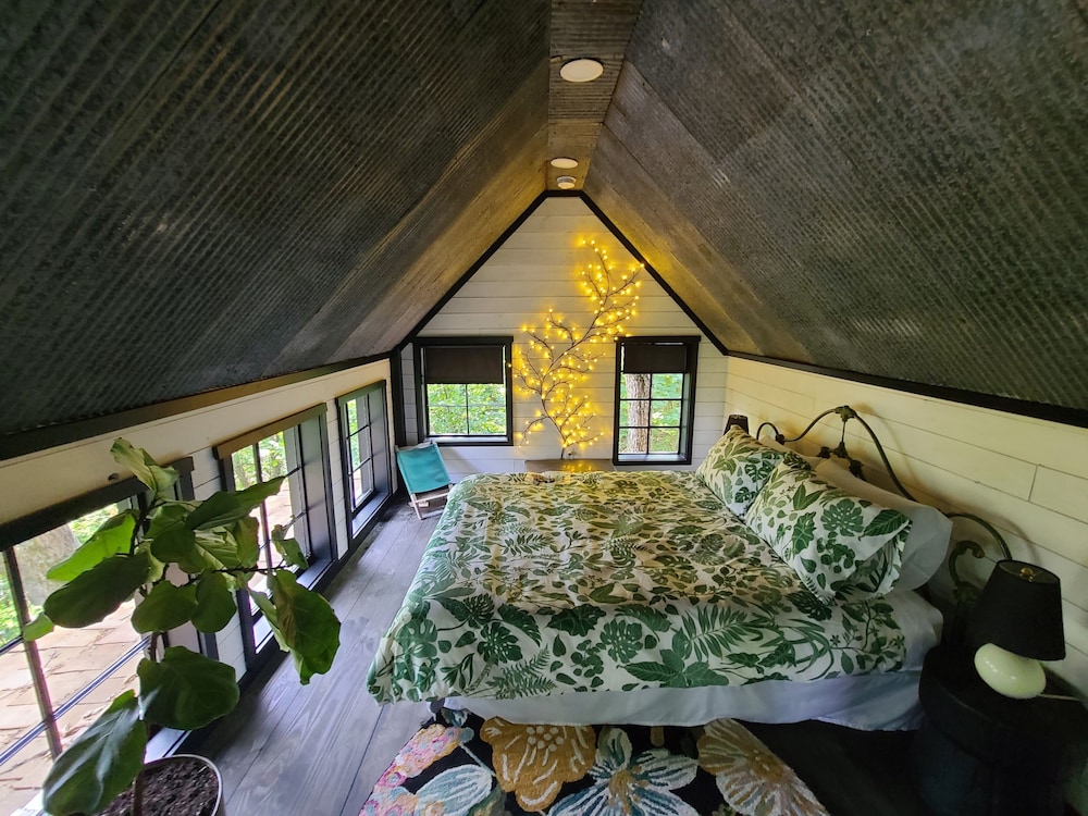 The Treetop Hideaways at Ruby Falls - photo 68