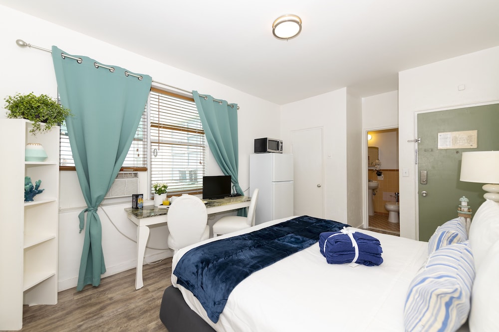 Norman's Hotel and Dining - photo 45