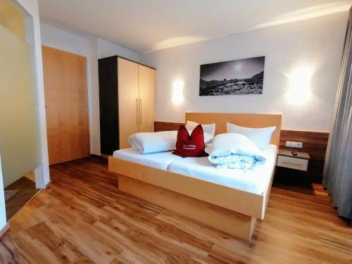 Apart Alessandro — 4-Star Luxury Hotel in Laengenfeld, Austria