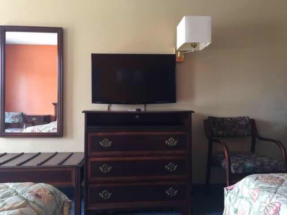 Motel 6 Bracey VA I 85 - photo 22