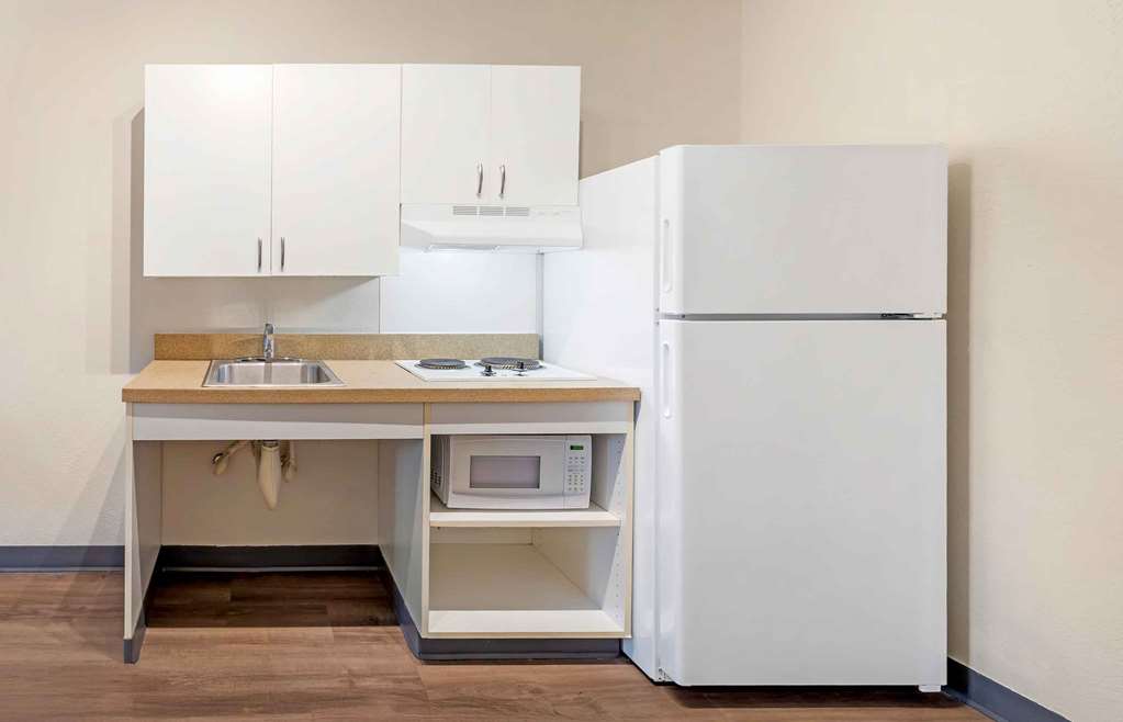 Extended Stay America Suites Asheville Tunnel Rd - photo 16