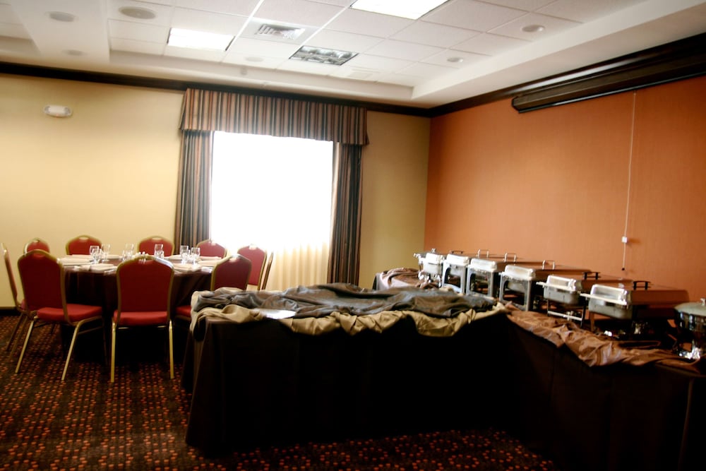 Hampton Inn & Suites Folsom - photo 85