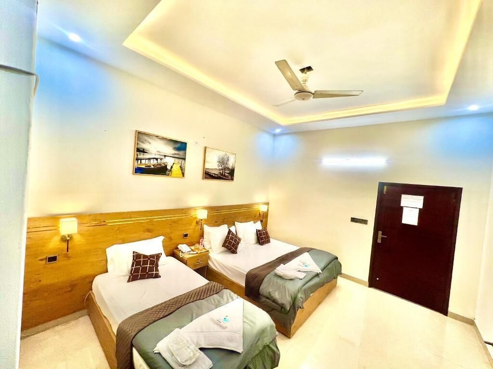 BNB Royal Galaxy Family Hotel in Karachi, Pakistan