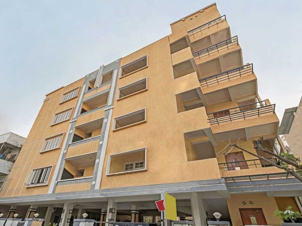 OYO 12984 Hotel Karwees Inn — hotel near Rajiv Gandhi International Airport