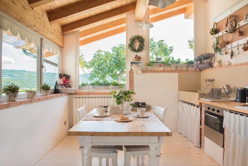 Agriturismo Caranatura — 4-Star Luxury Hotel in Verona, Italy