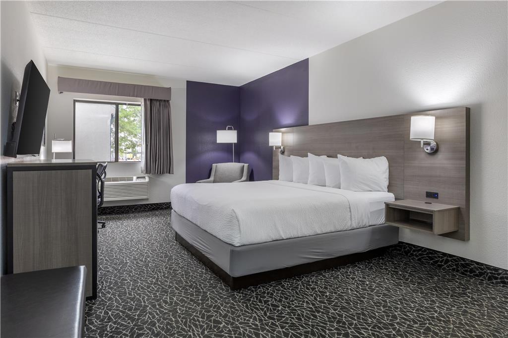 Best Western Bolingbrook Hotel - photo 23