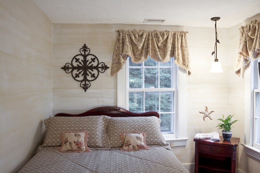 The Scranton Seahorse Inn - photo 16