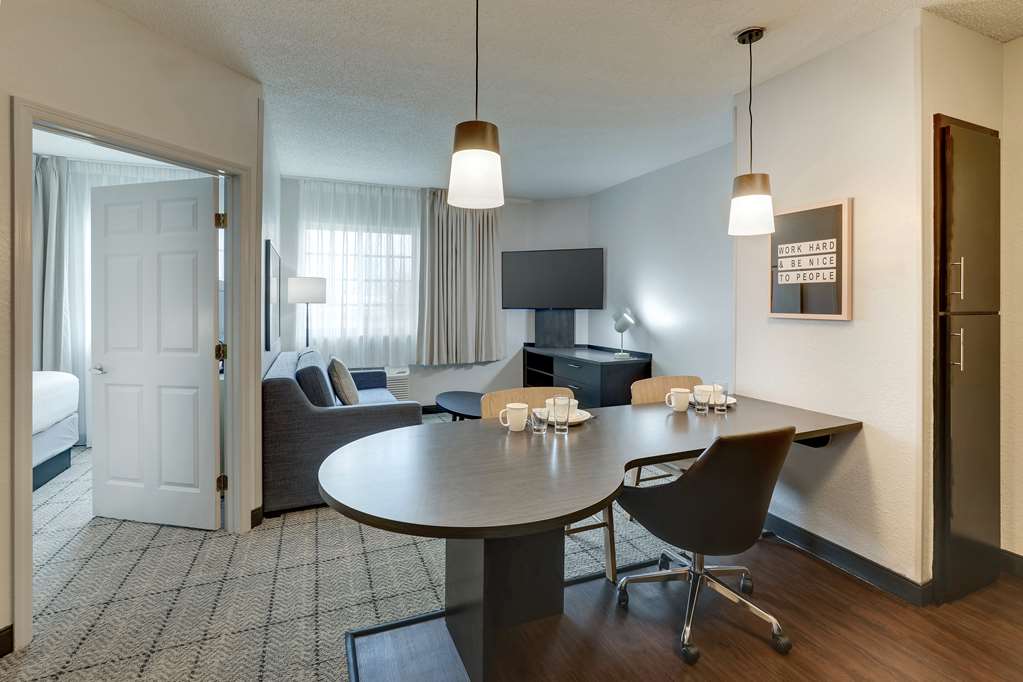 Sonesta Simply Suites Miami Airport Doral - photo 26