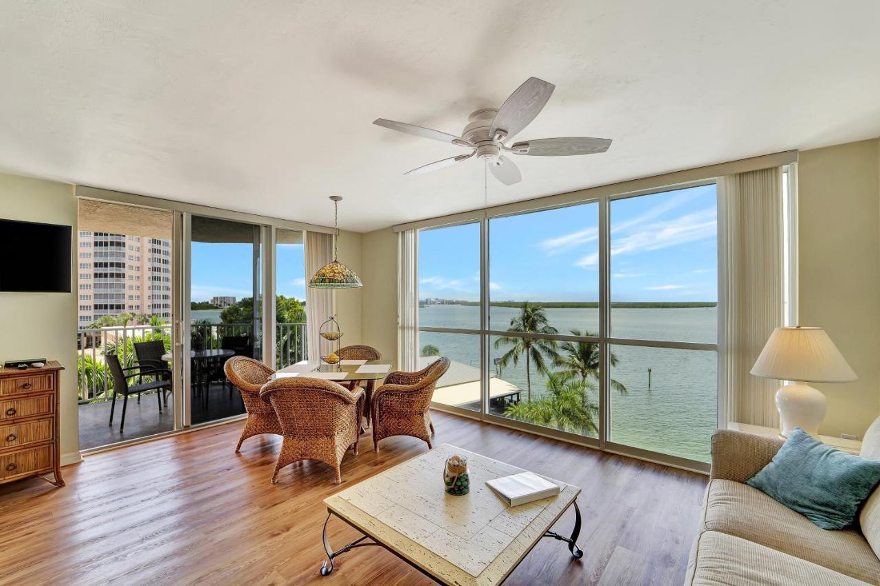 Tropical Paradise — 4-Star Luxury Hotel in Fort Myers Beach, United States