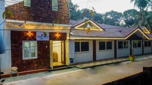 Grande Alpine Hotel Vagator in Vagator, India