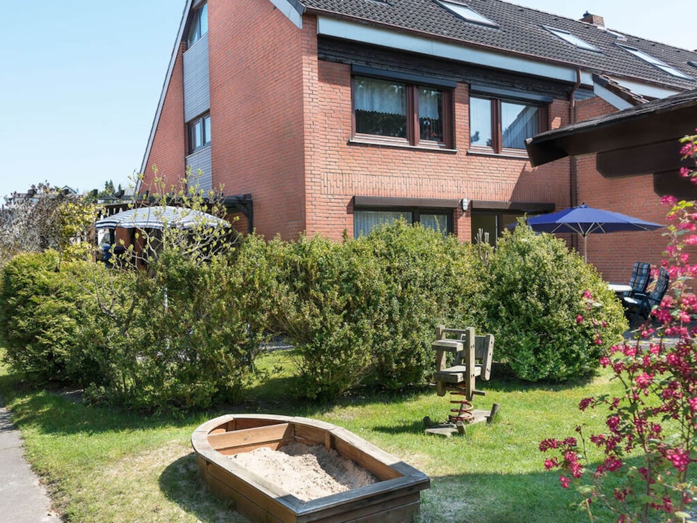 Apartment 2 Holiday Home Speckert — 4-Star Luxury Hotel in Cuxhaven, Germany