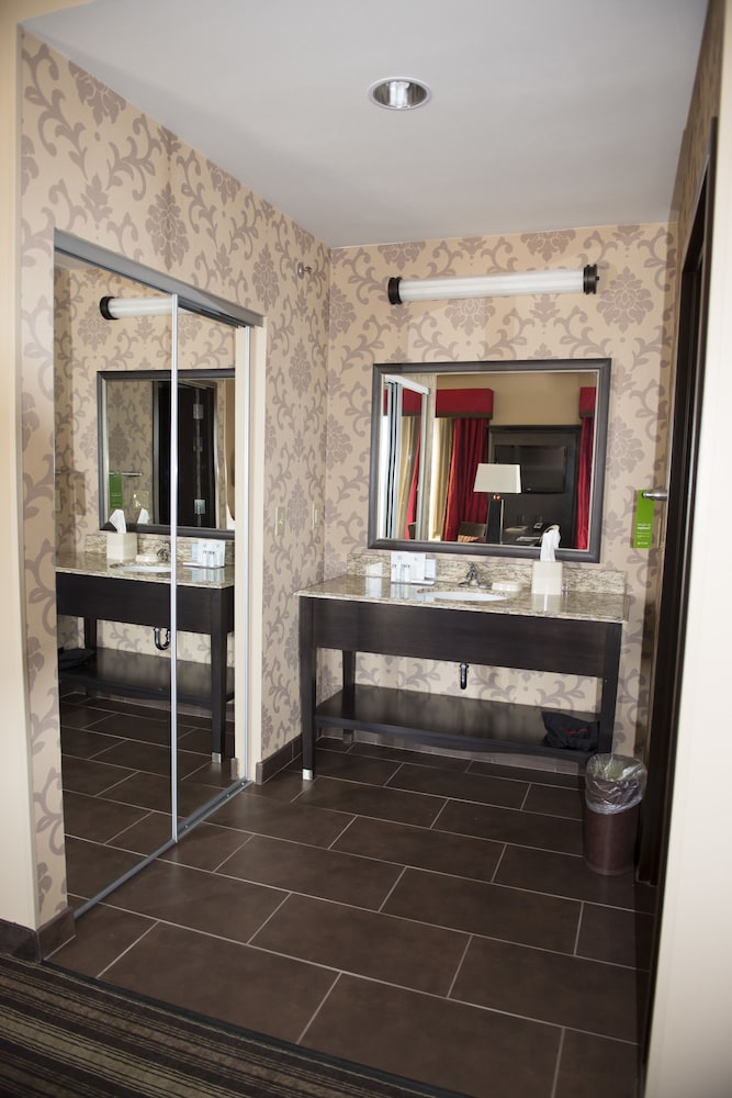 Hampton Inn & Suites Hope - photo 19