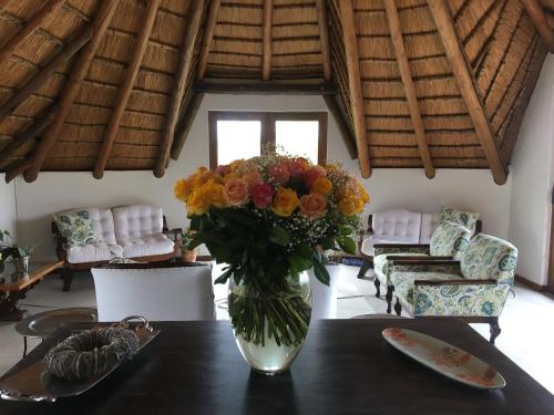 Oak Tree Lodge Beaulieu Kyalami — 4-Star Luxury Hotel in Midrand, South Africa