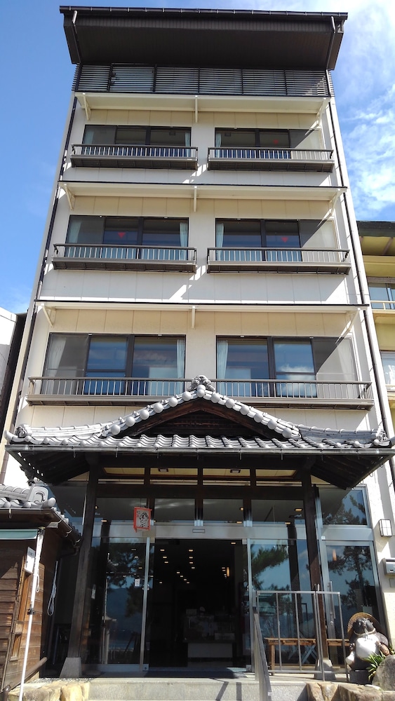 Sakuraya — Hatsukaichi