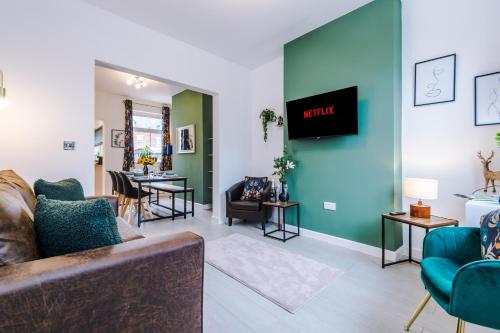 Stunning 3 bed home in Nantwich by 53 Degrees Property Amazing location Ideal for Groups Sleeps 6 — 4-Star Luxury Hotel in Nantwich, United Kingdom