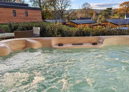 The Warrens At Foxtail — hotel in Chirk
