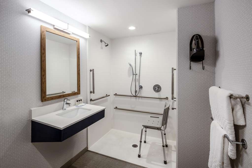 Aiden by Best Western Cape Cod West Yarmouth - photo 33