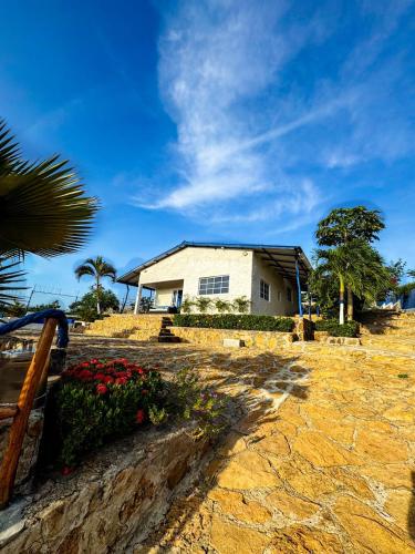 Liz&Mar in Unknown City, Colombia