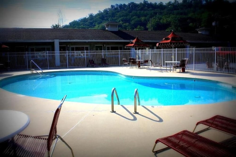 Cherokee Grand Hotel - photo 36