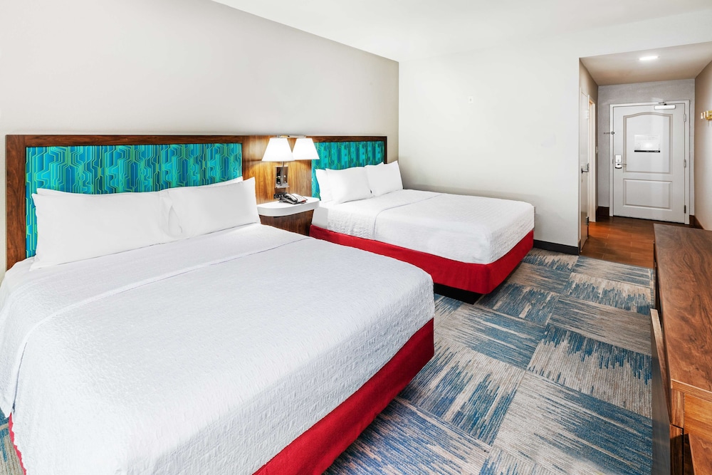 Hampton Inn & Suites Houston Heights I 10 - photo 12