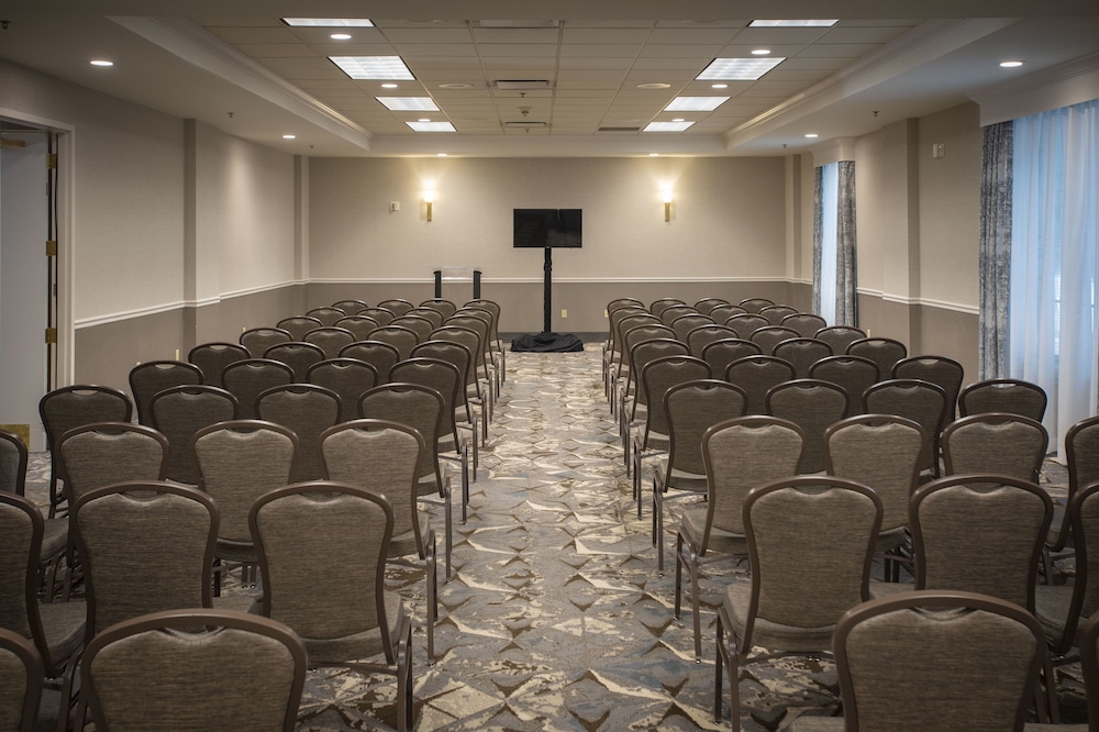 Hampton Inn and Suites New Orleans Convention Center - photo 86