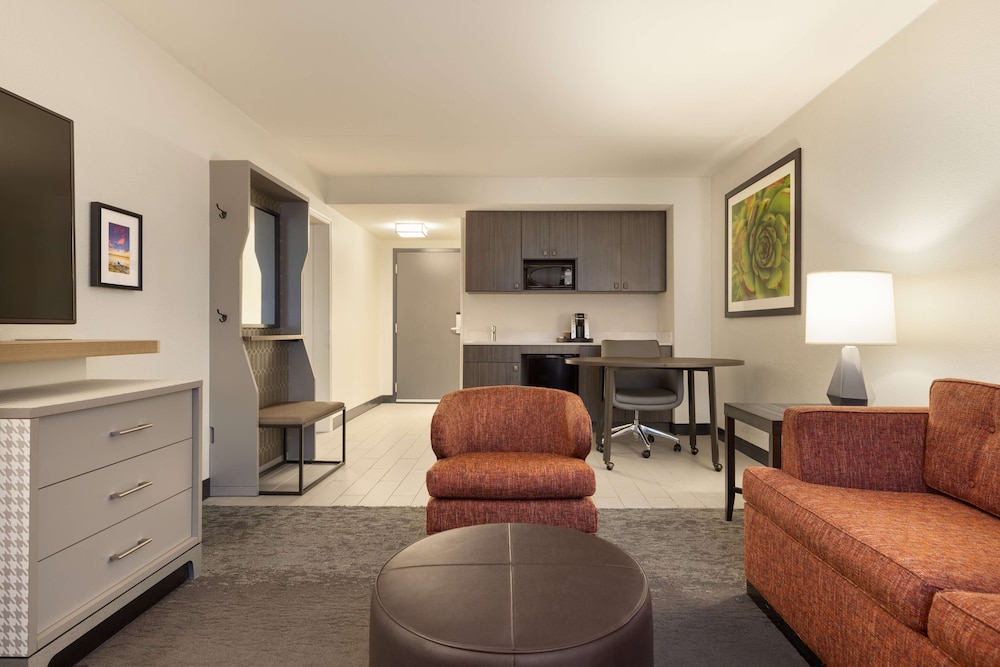 DoubleTree by Hilton Fort Worth South Hotel & Conference Center - photo 23