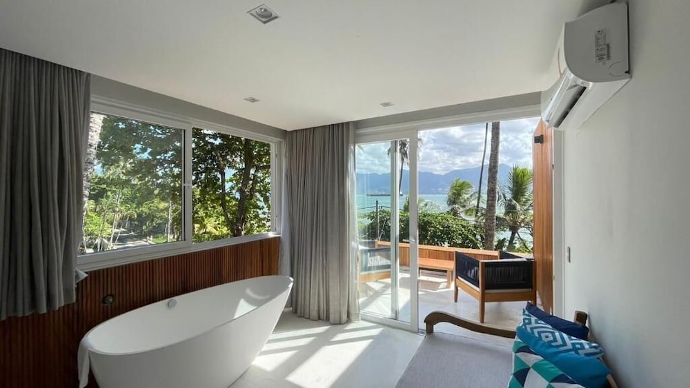 Bahari Suites in Ilhabela, Brasil