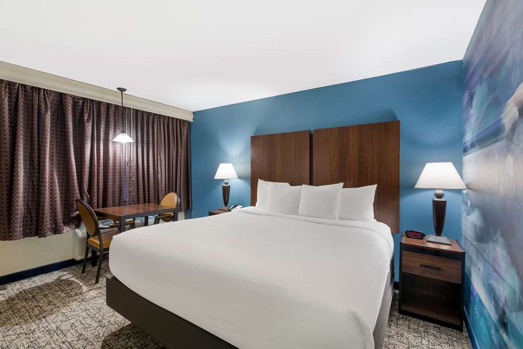 Best Western Winners Circle - photo 12