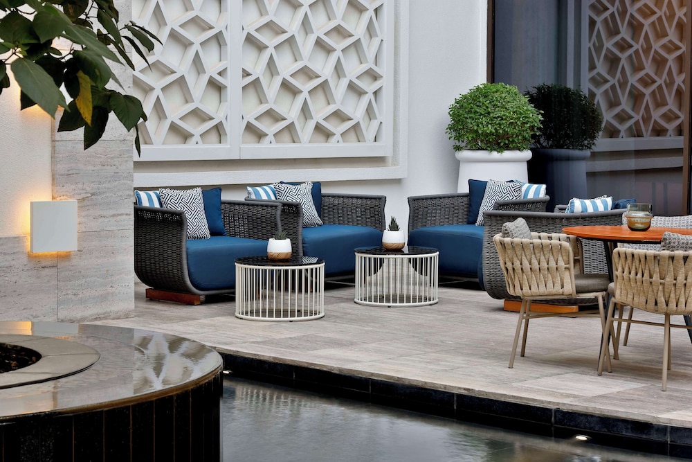 מזון ומשקאות