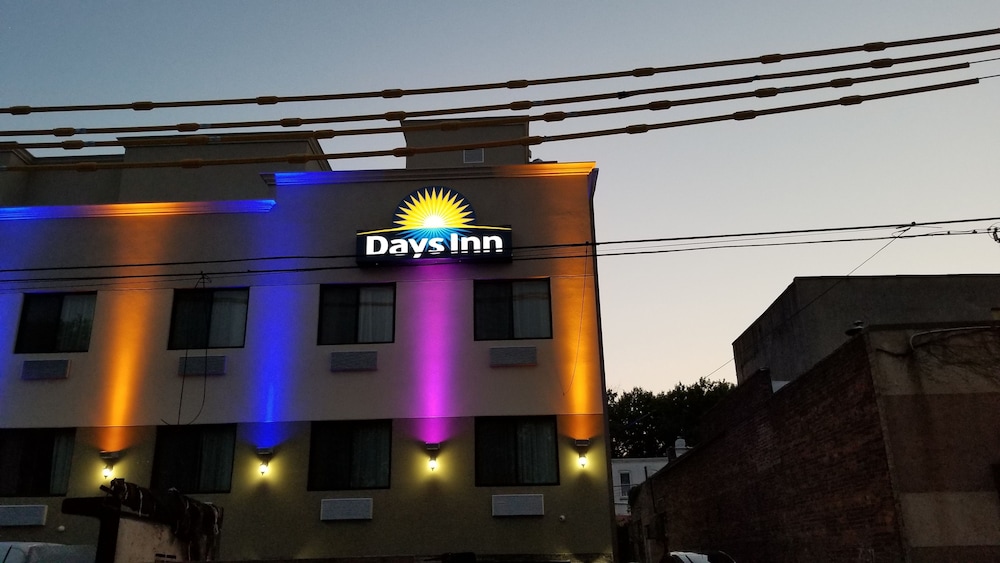 Days Inn by Wyndham Brooklyn Marine Park - photo 19