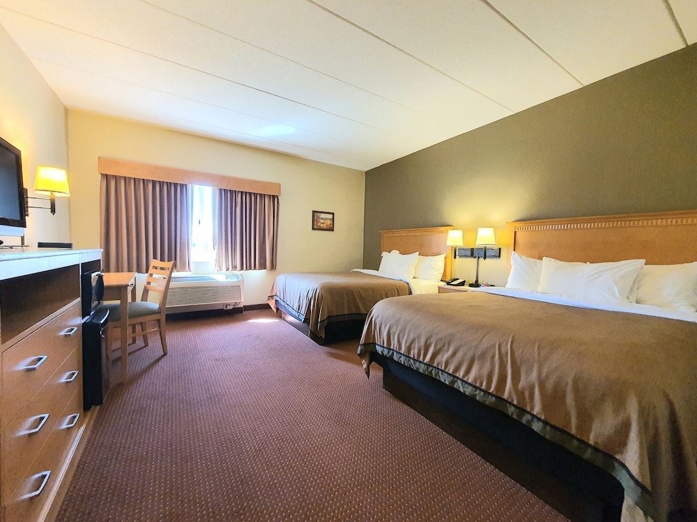 AmeriVu Inn & Suites Waconia - photo 20