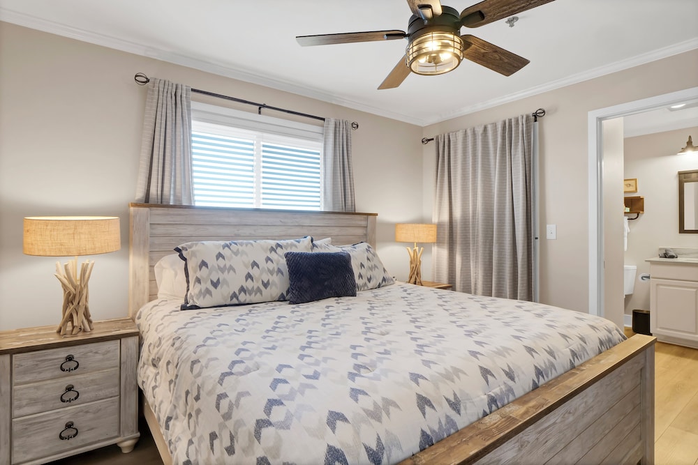 Sandpeddler Inn & Suites - photo 51