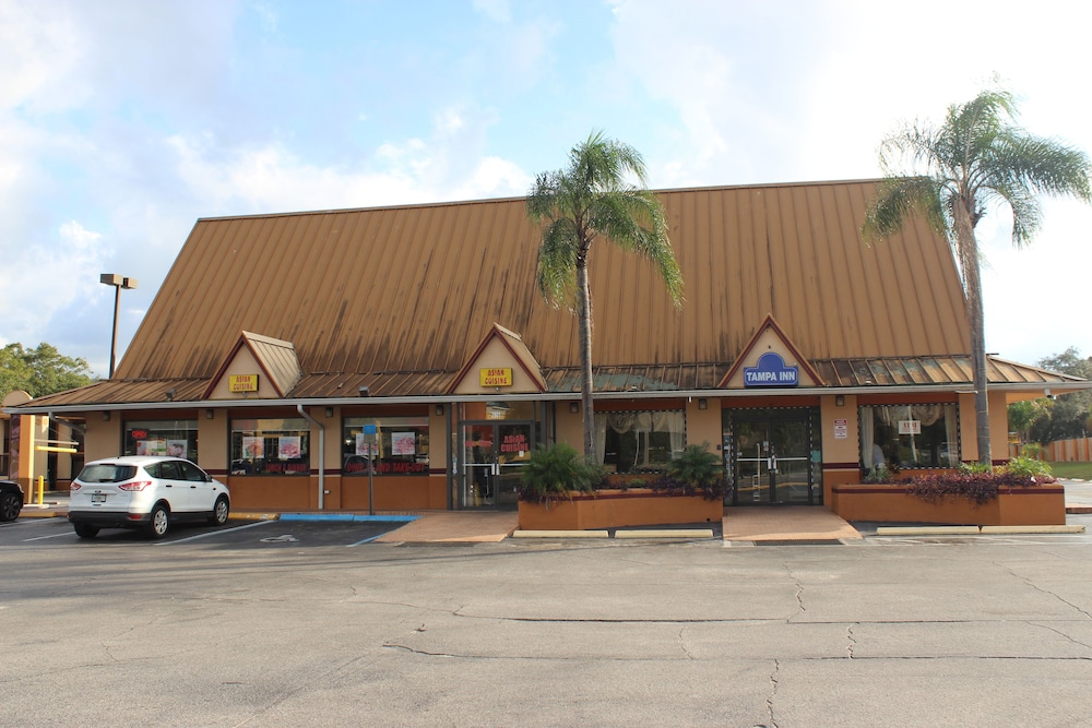 Tampa Inn Near Busch Gardens - photo 3