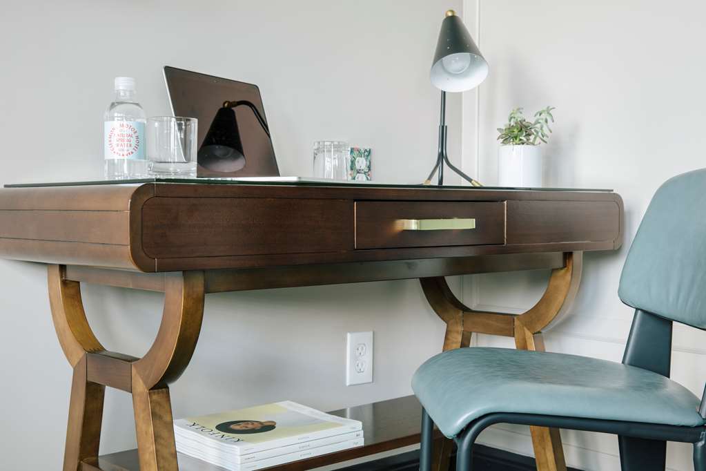 Hotel Clermont - photo 4