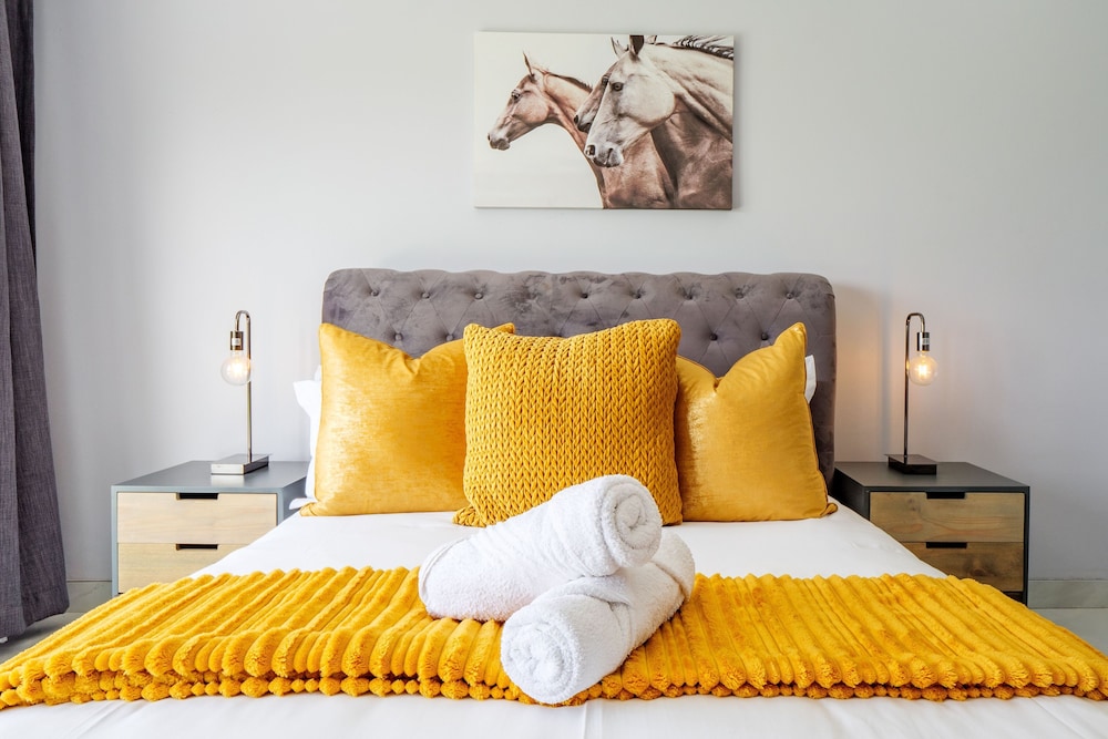 Gemmell Place by HostAgents — 4-Star Luxury Hotel in Durban, South Africa