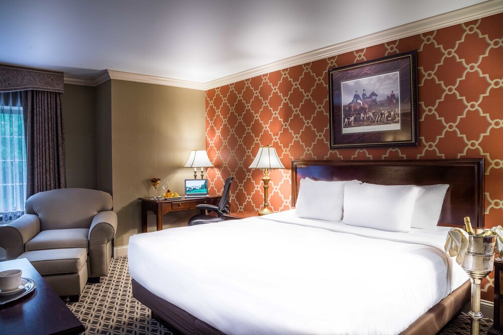 Madison Hotel - photo 12