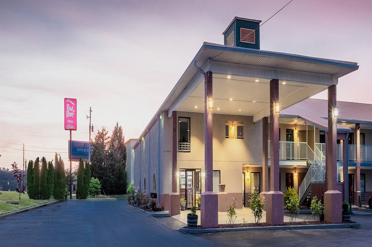 Red Roof Inn & Suites Rome - photo 11