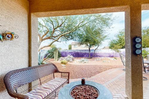 The Half Moon Sanctuary — hotel in San Tan Valley