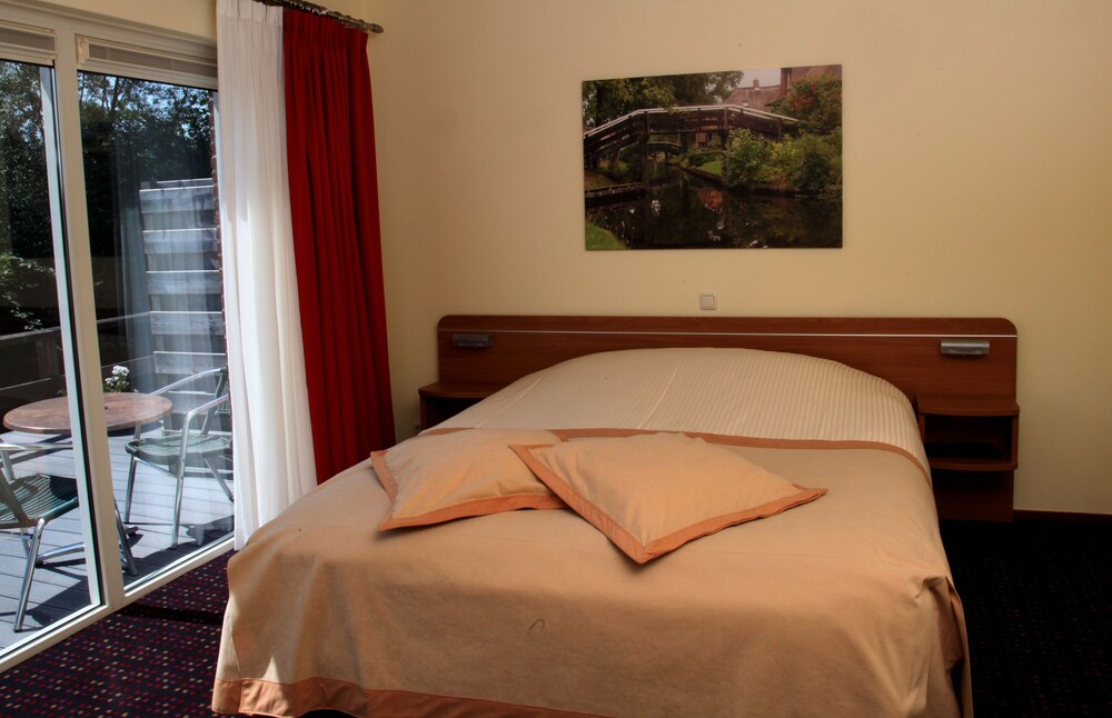 Hotel De Harmonie — Giethoorn — photo 4