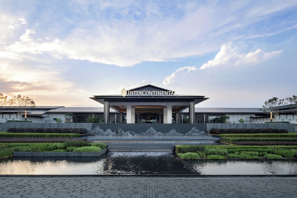 Intercontinental Xiangyang by IHG in Xiangyang, People's Republic of China
