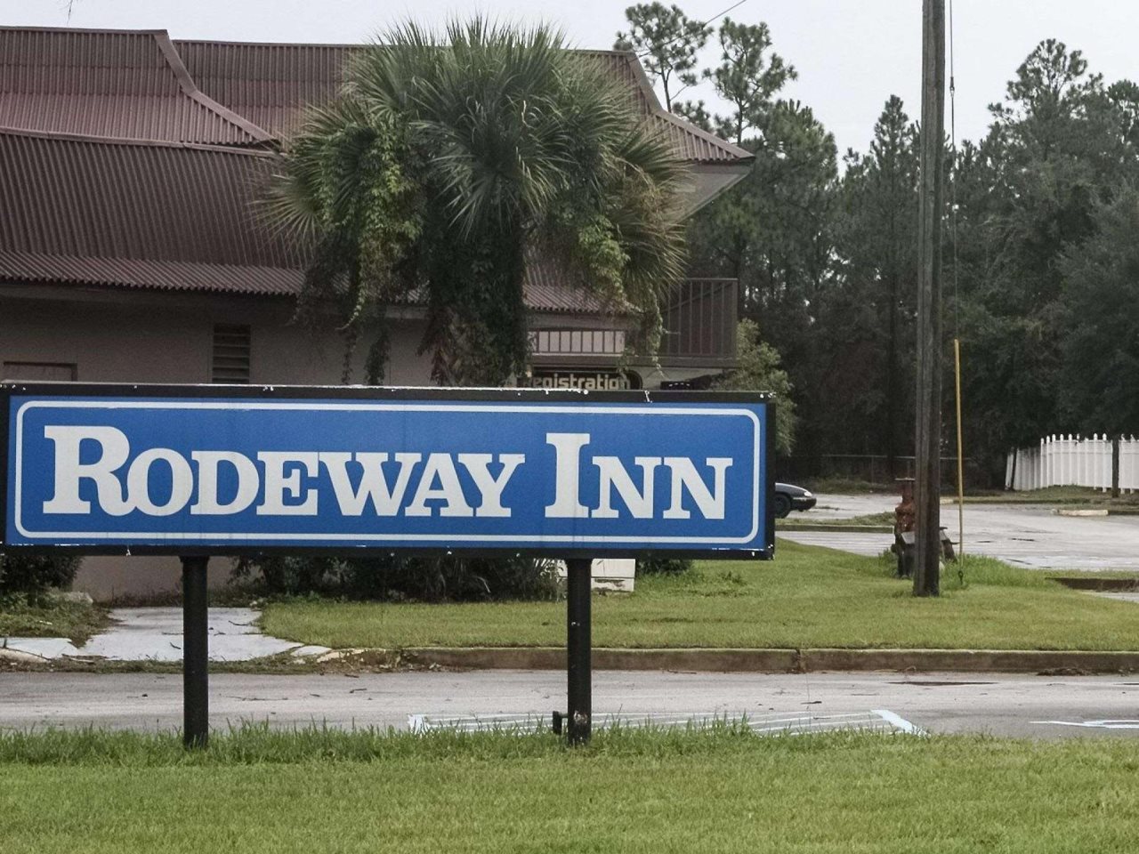 Rodeway Inn - carbon neutral hotel in Kingsland