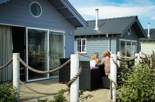 Sea Urchins The Bay 2 bedrooms with ensuites parking for 2 cars 2 dogs welcome — 4-Star Luxury Hotel in Filey, United Kingdom